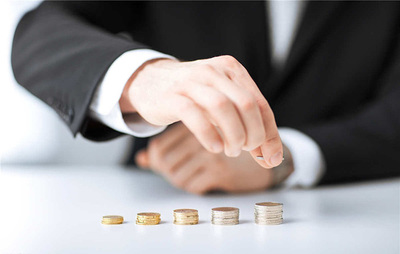金融機(jī)構(gòu)委托的現(xiàn)貨交易員 職責(zé)、挑戰(zhàn)與職業(yè)價(jià)值